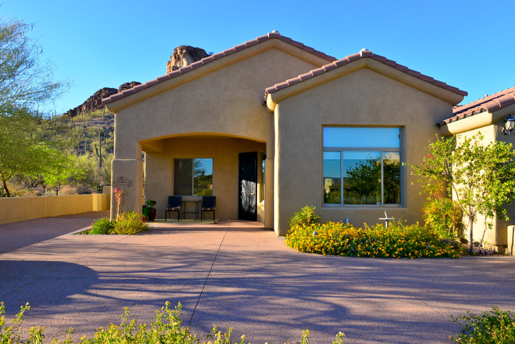 4080 W Bent Saguaro Court