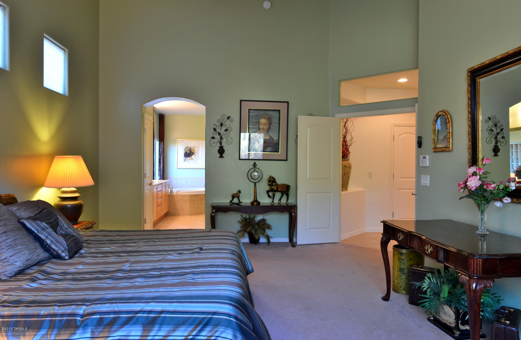 4080 W Bent Saguaro Court