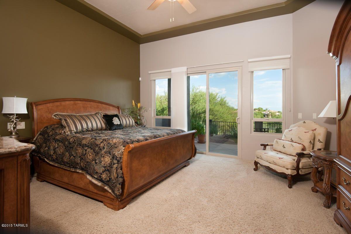 782 W Silver Eagle Court