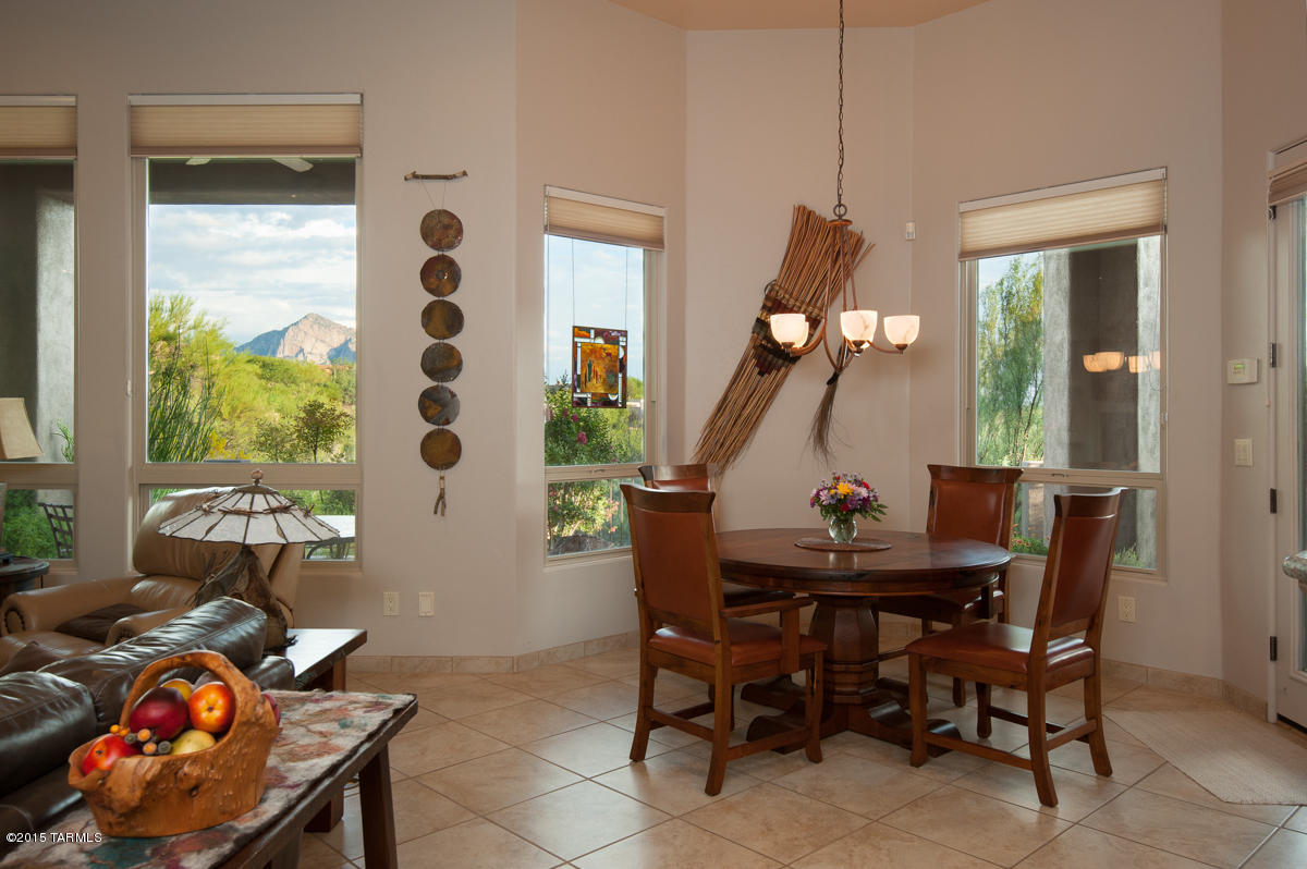 782 W Silver Eagle Court