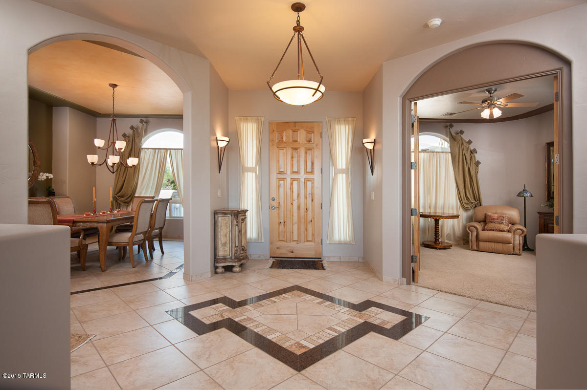 782 W Silver Eagle Court