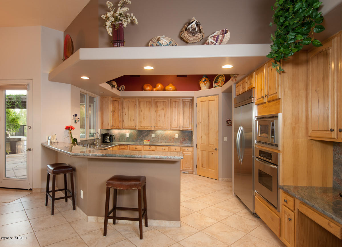 782 W Silver Eagle Court