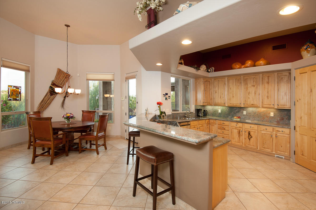 782 W Silver Eagle Court