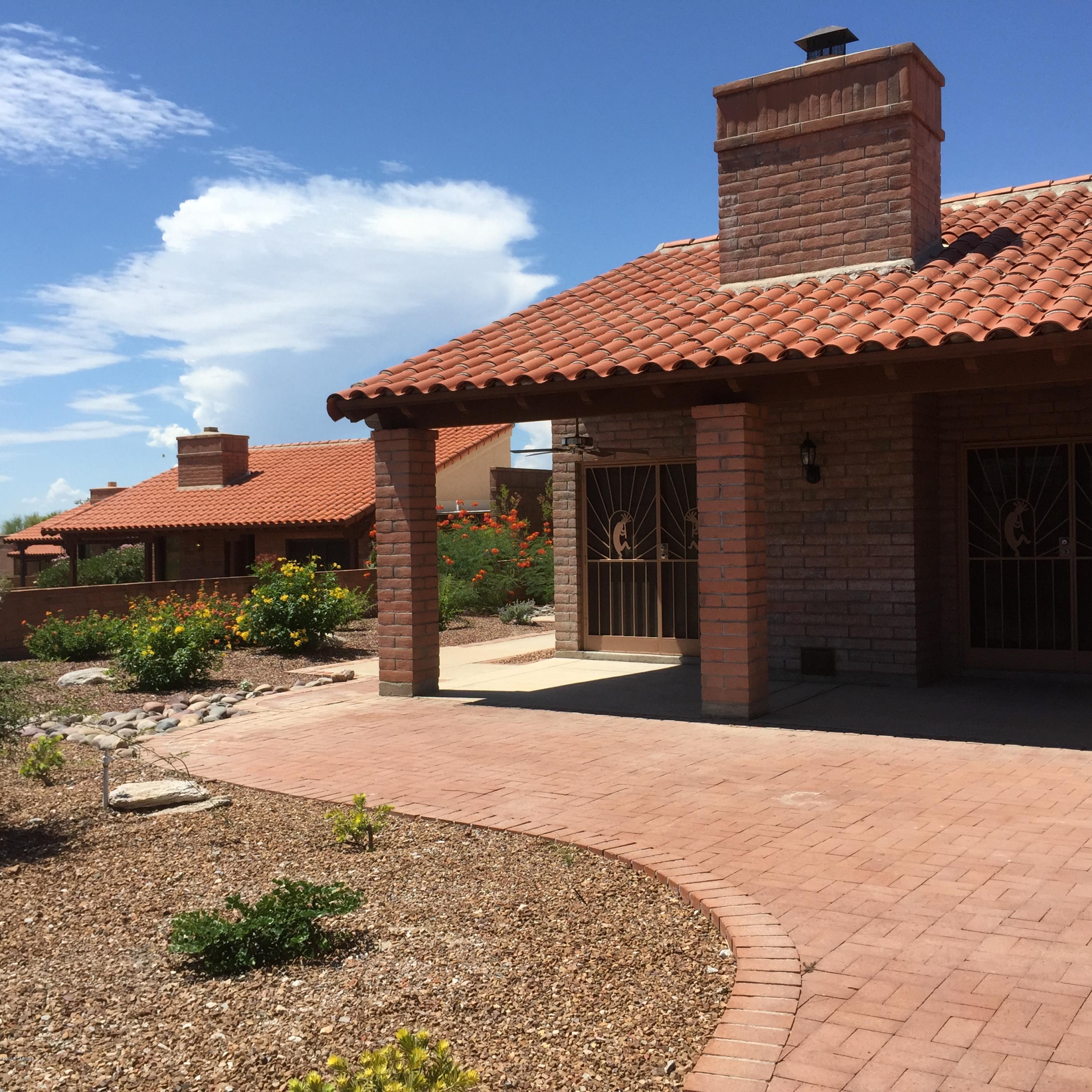 5540 N Via Velazquez