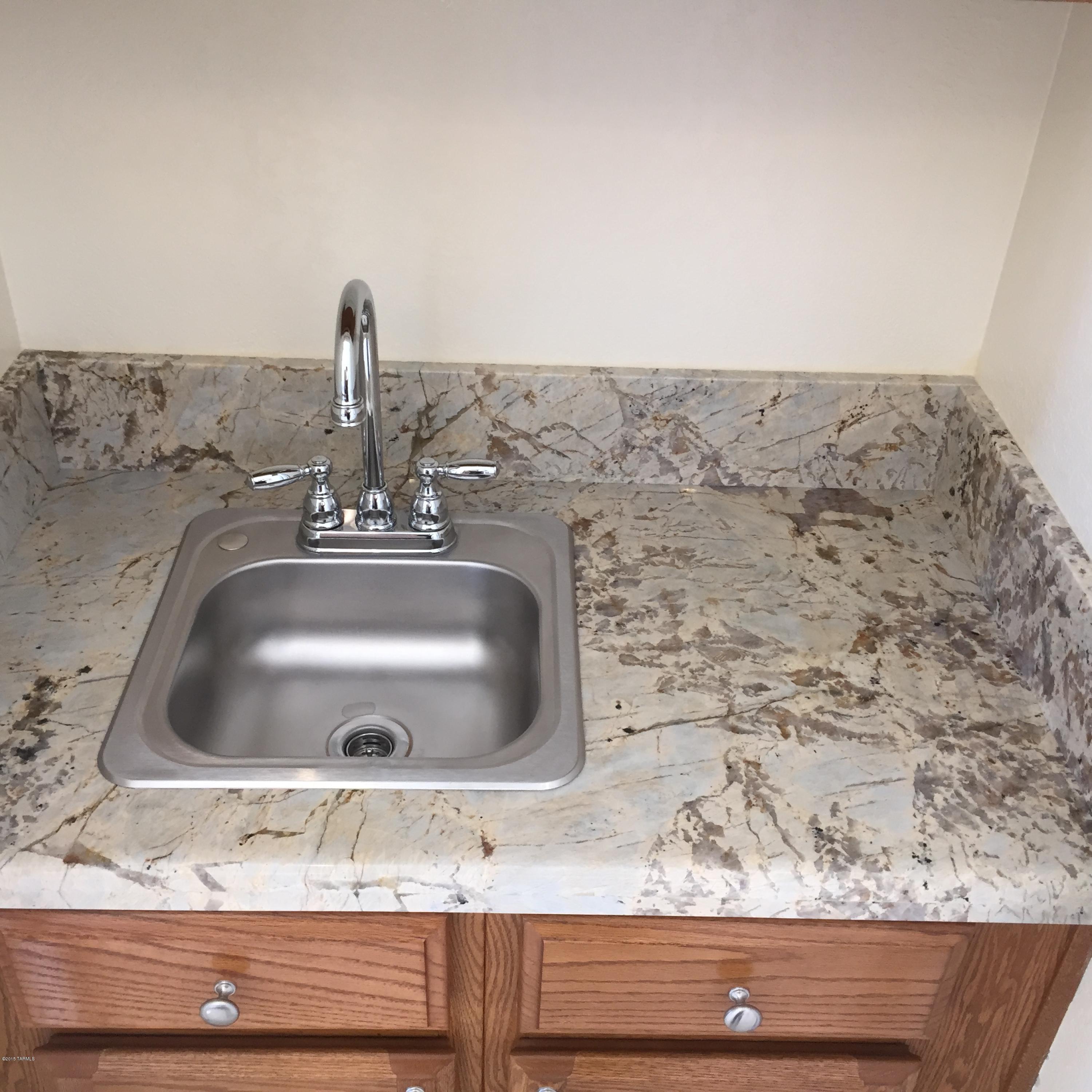 5540 N Via Velazquez