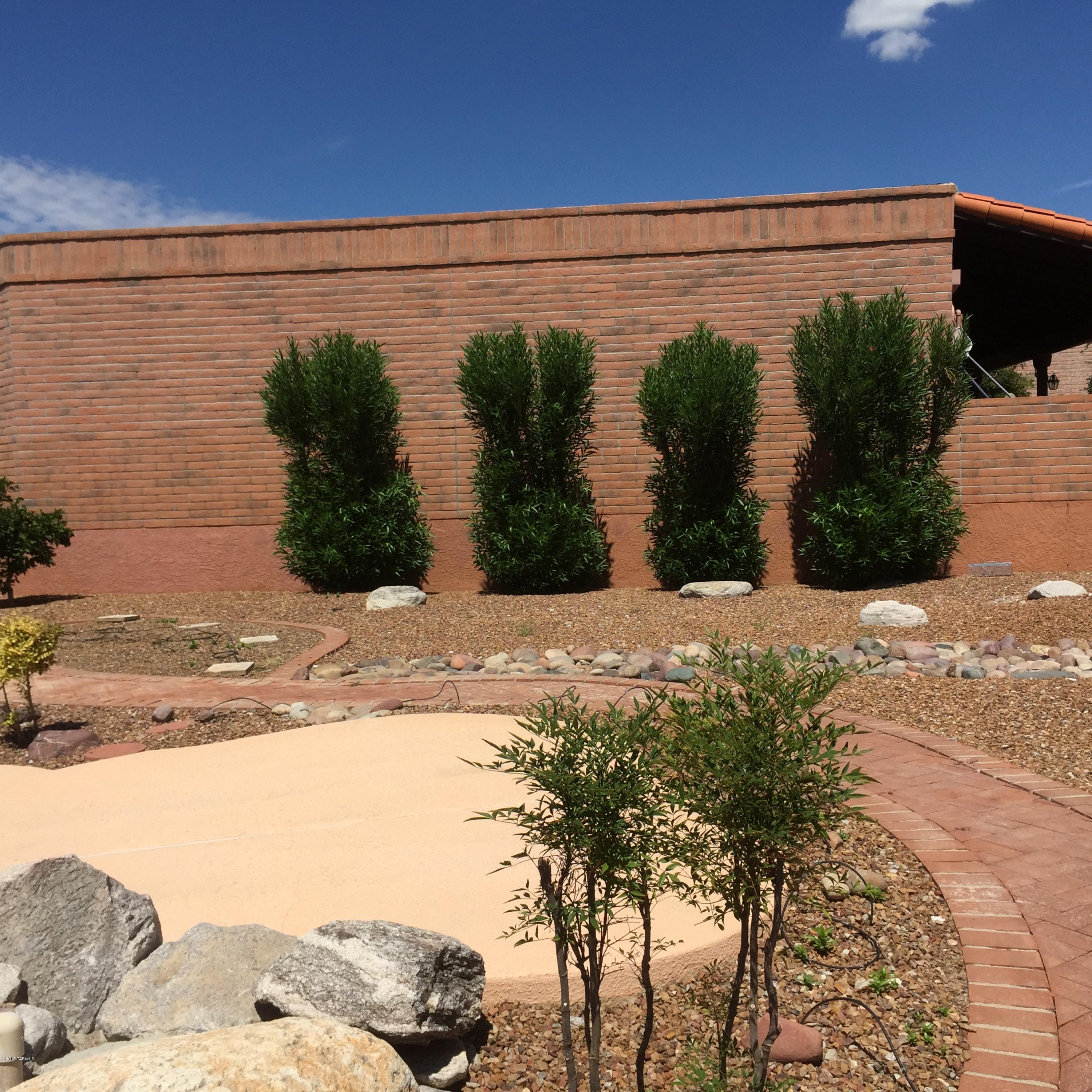 5540 N Via Velazquez