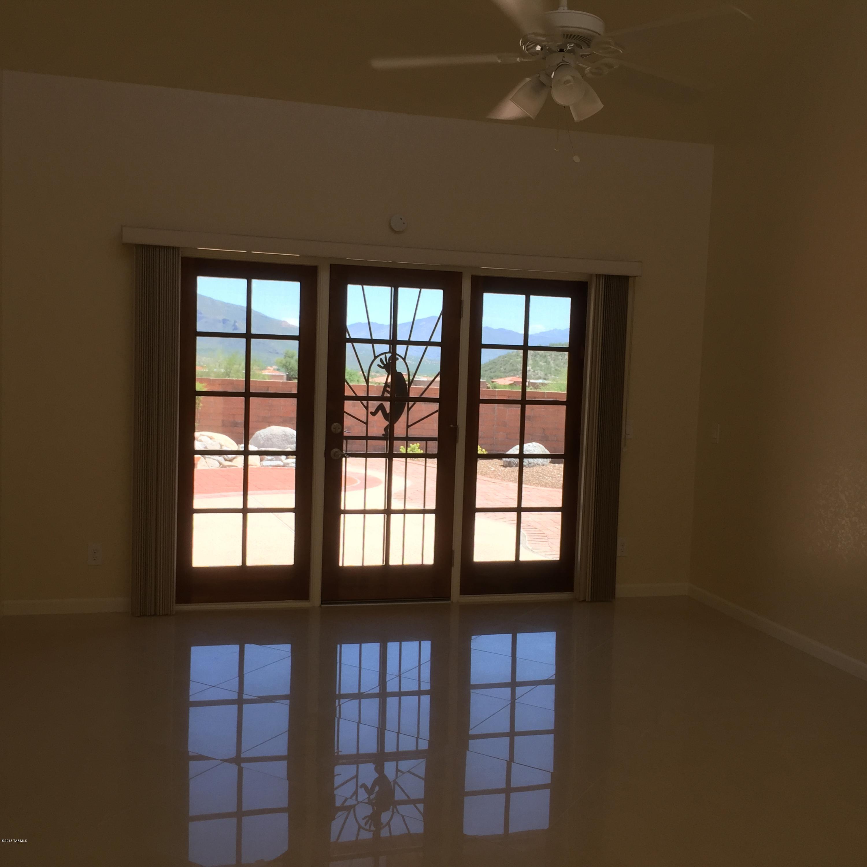 5540 N Via Velazquez