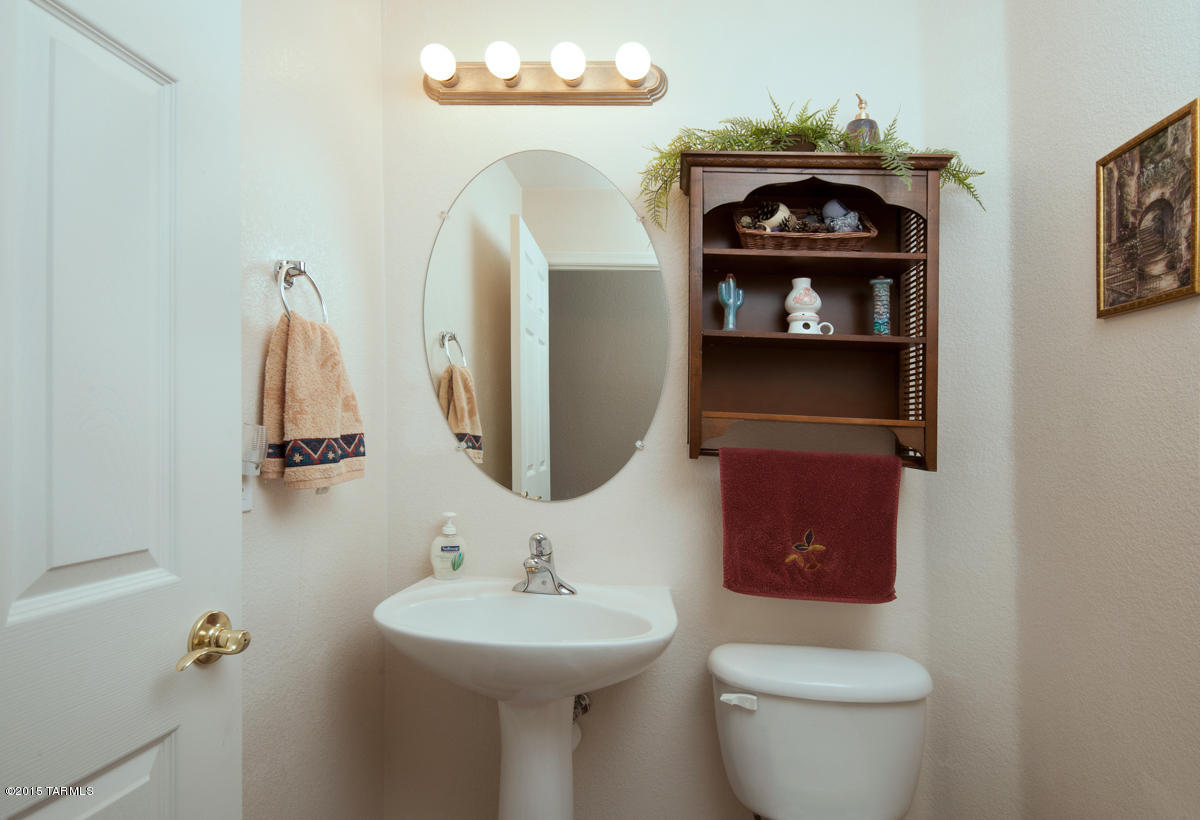 912 W Cork Oak Place