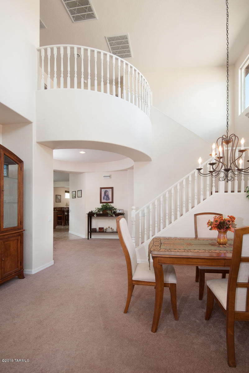 912 W Cork Oak Place