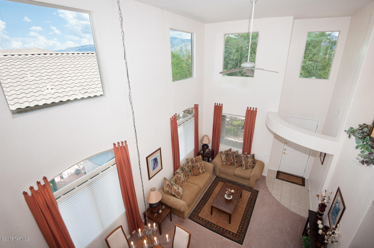 912 W Cork Oak Place