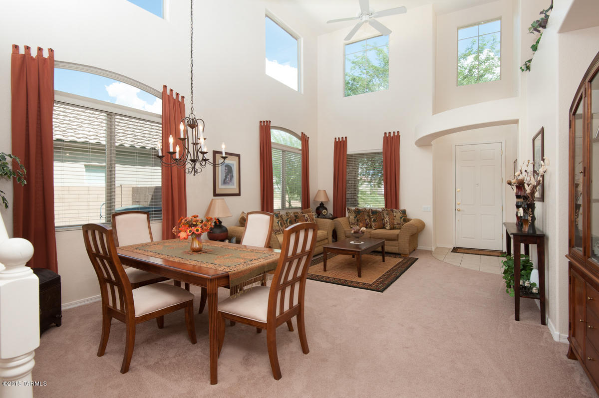 912 W Cork Oak Place