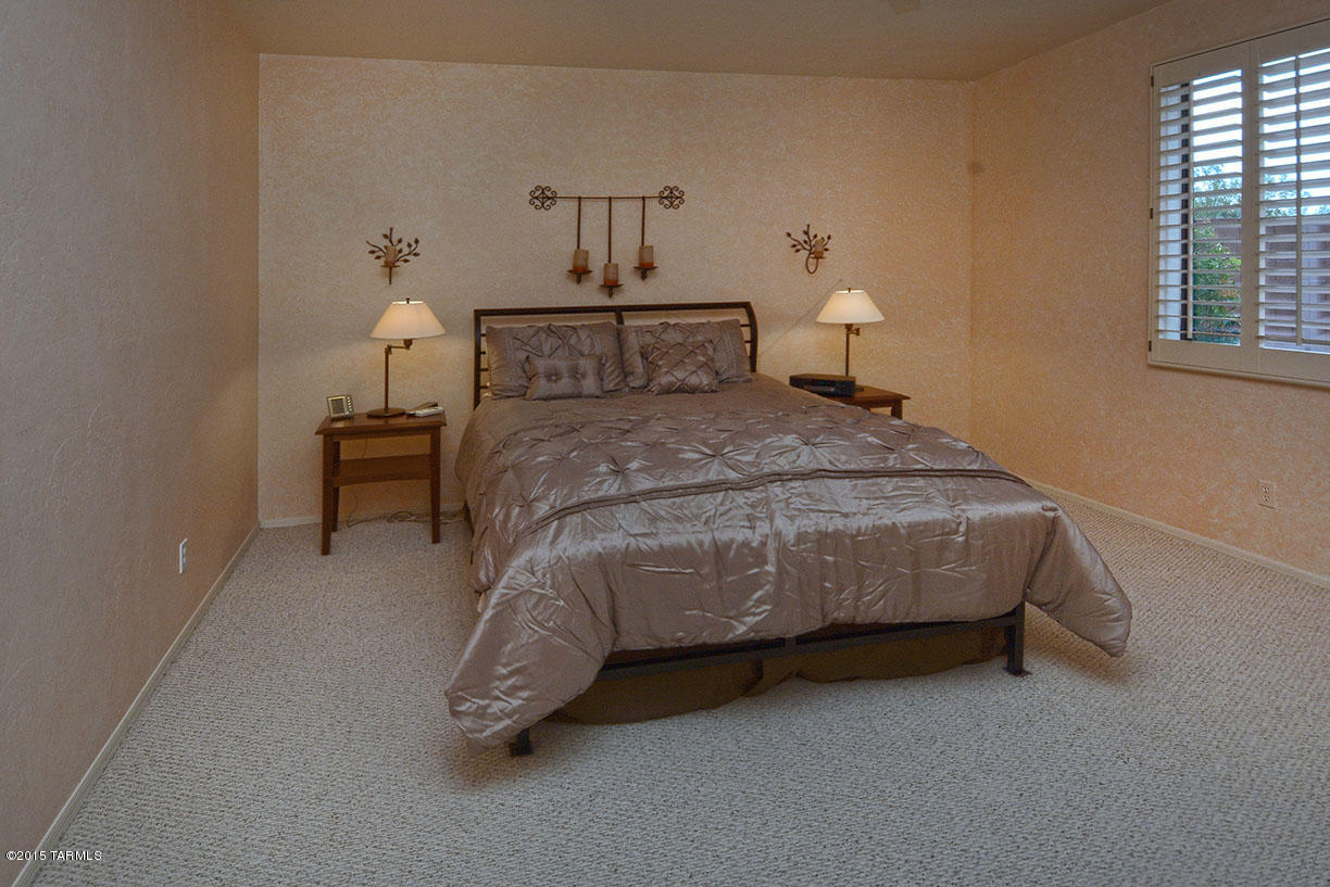 1285 W Paintbrush Place