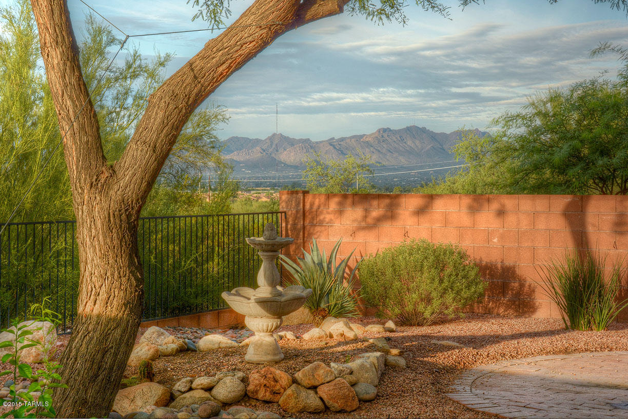 1285 W Paintbrush Place