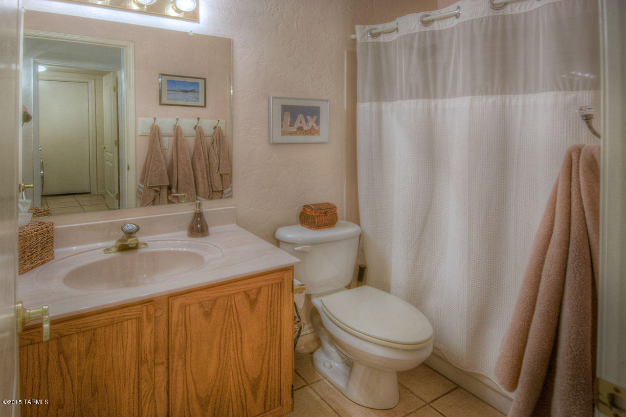 1285 W Paintbrush Place