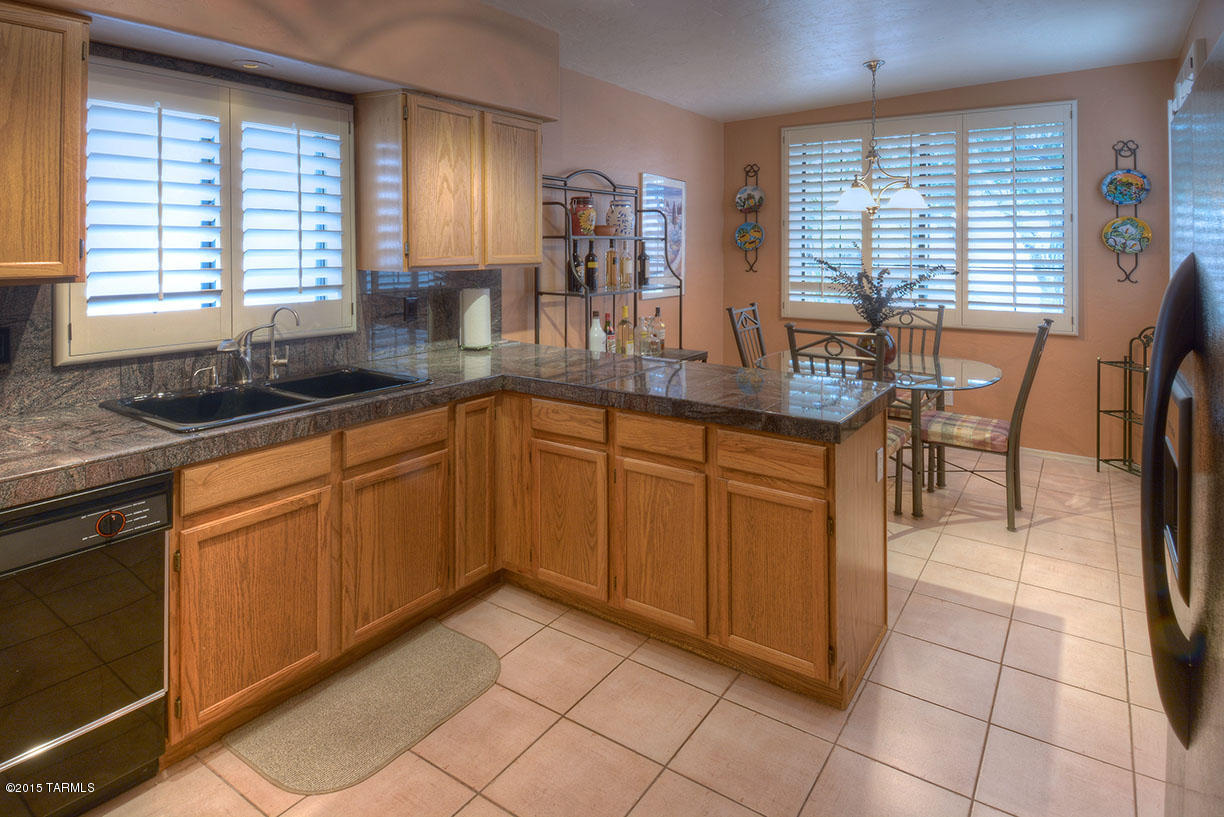 1285 W Paintbrush Place