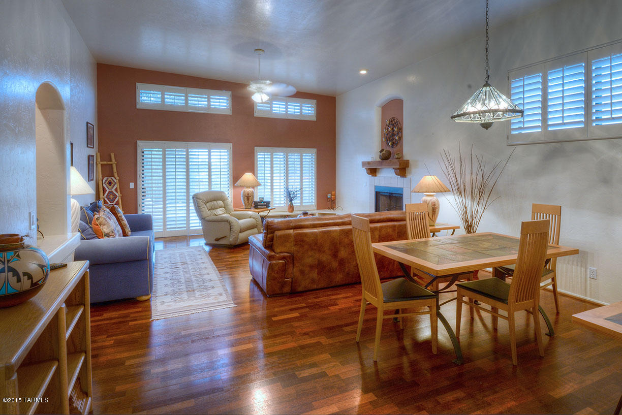 1285 W Paintbrush Place