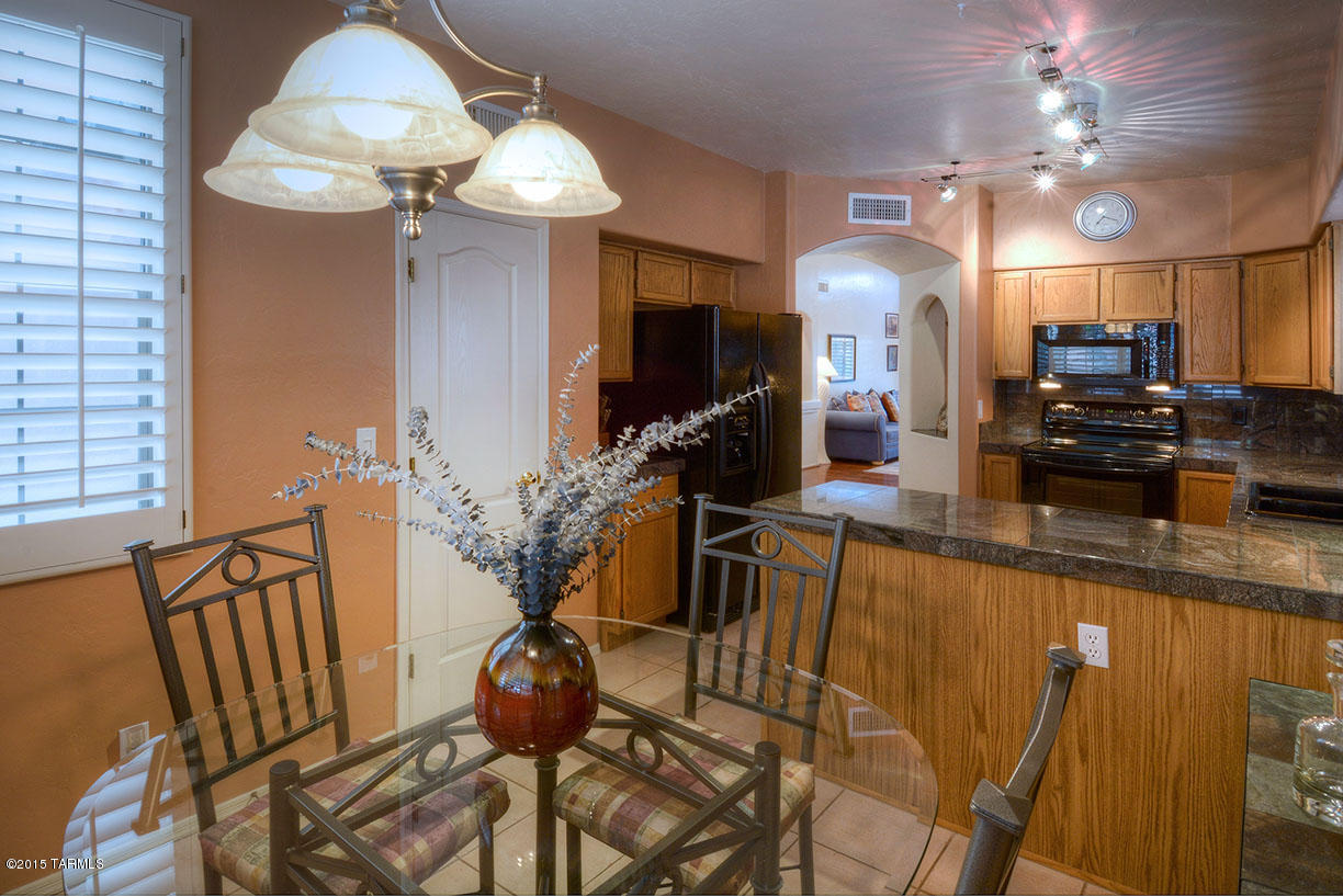 1285 W Paintbrush Place