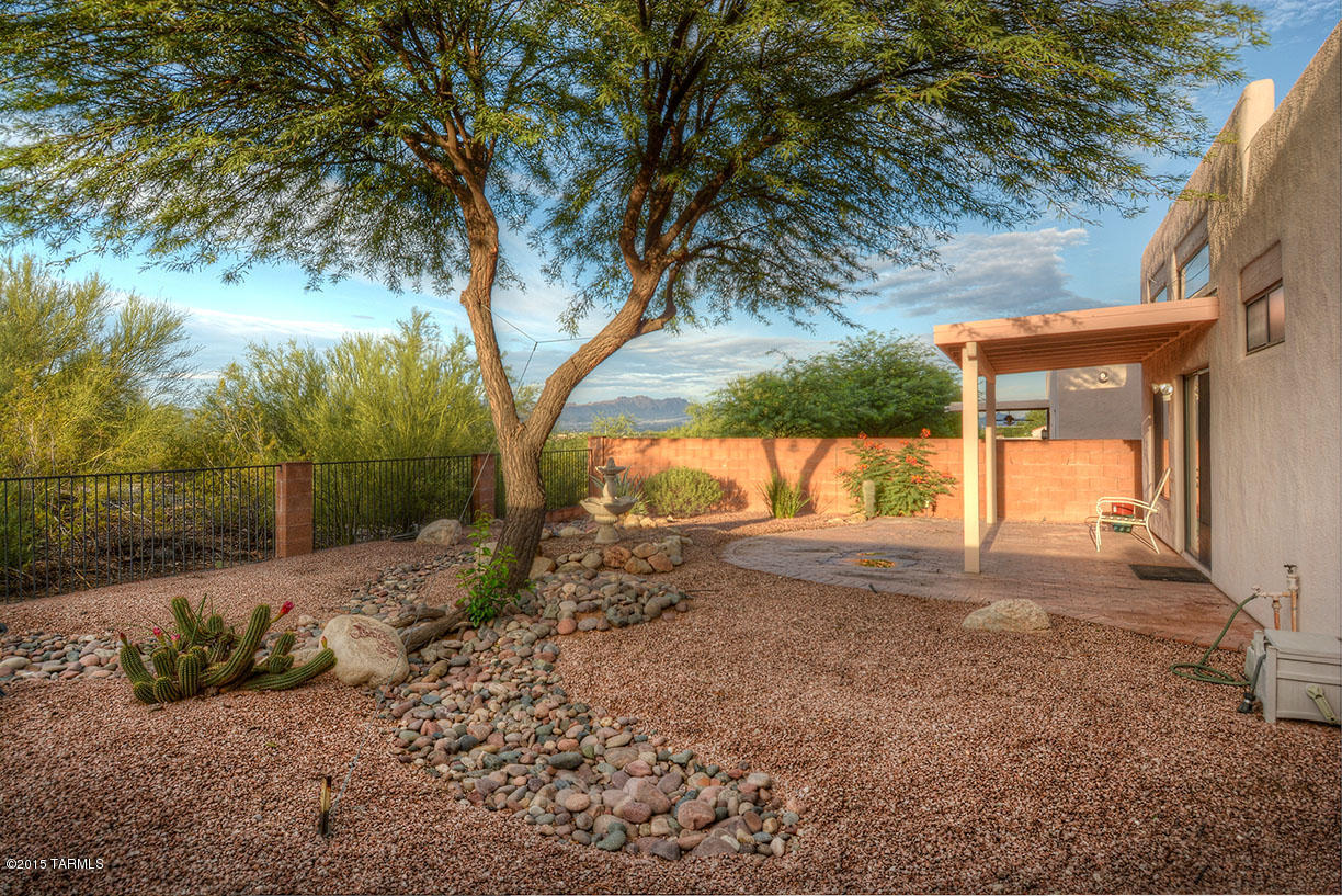 1285 W Paintbrush Place