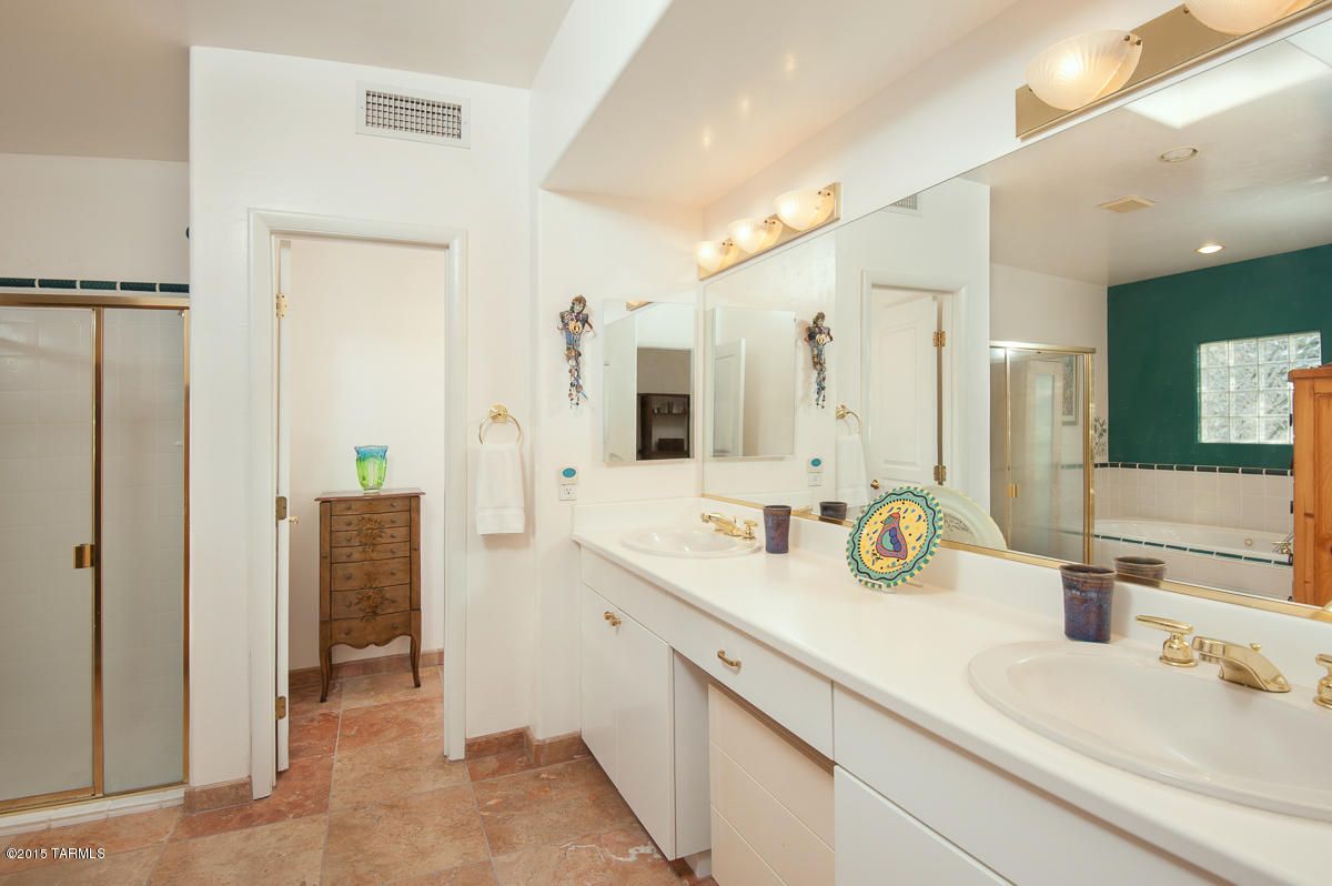 681 W Silver Eagle Court