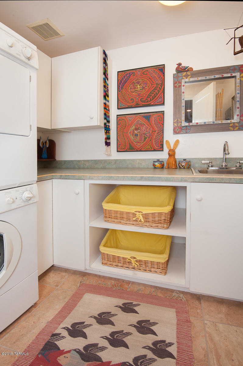 681 W Silver Eagle Court