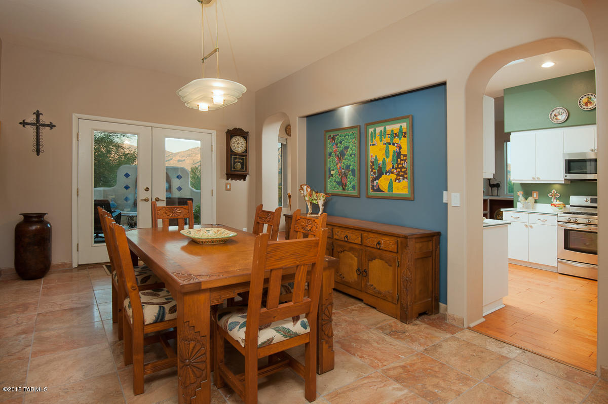 681 W Silver Eagle Court