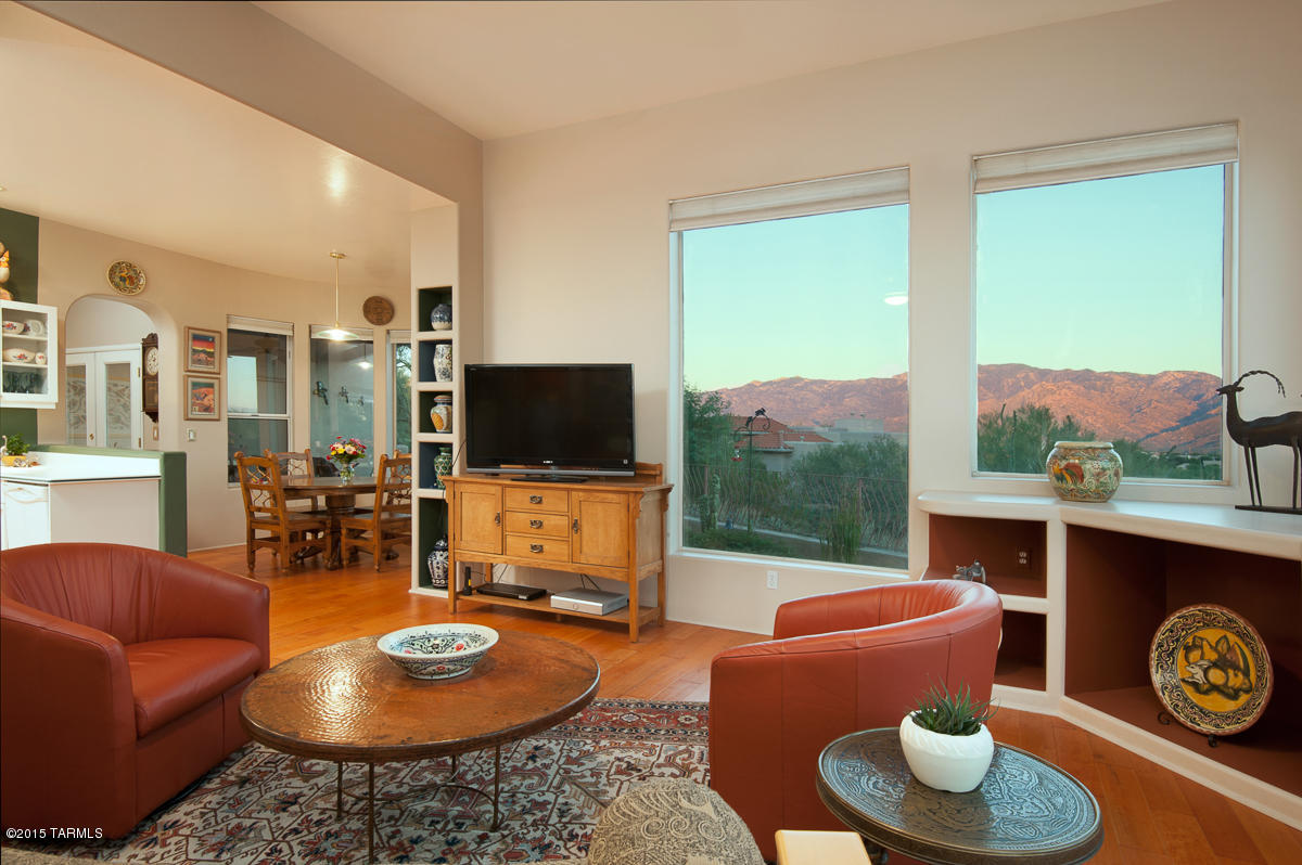 681 W Silver Eagle Court