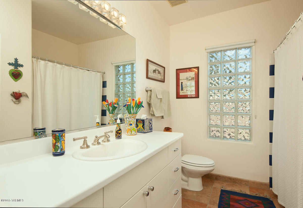 681 W Silver Eagle Court