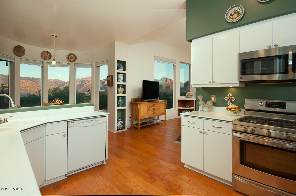 681 W Silver Eagle Court