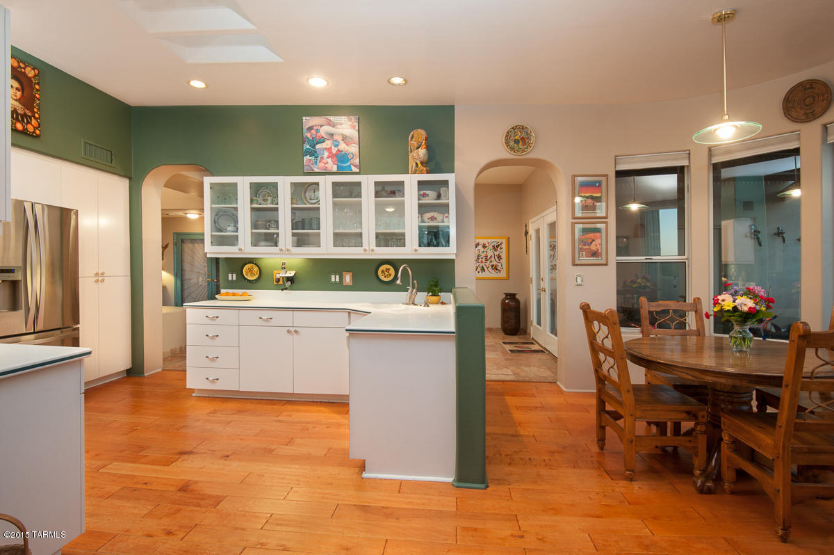 681 W Silver Eagle Court