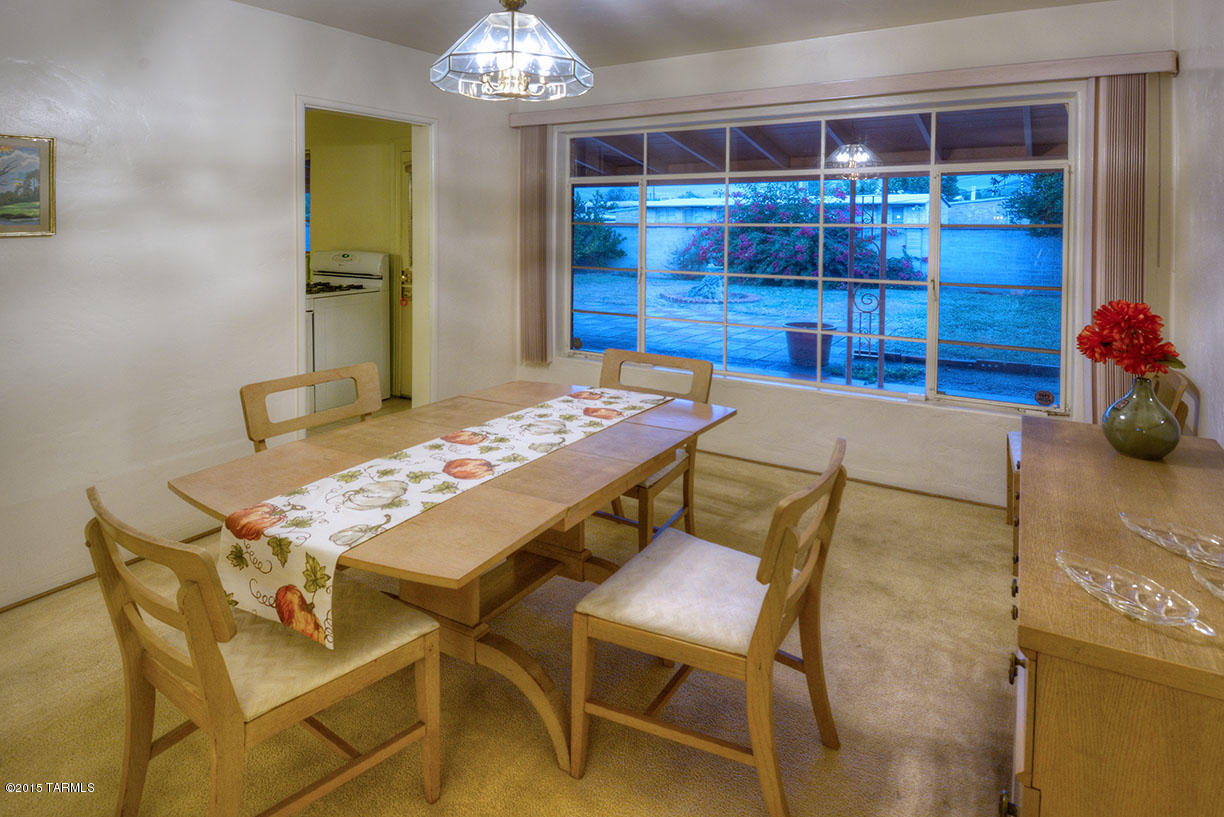 3439 E Hawthorne Street