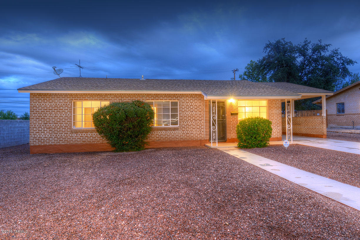 3439 E Hawthorne Street