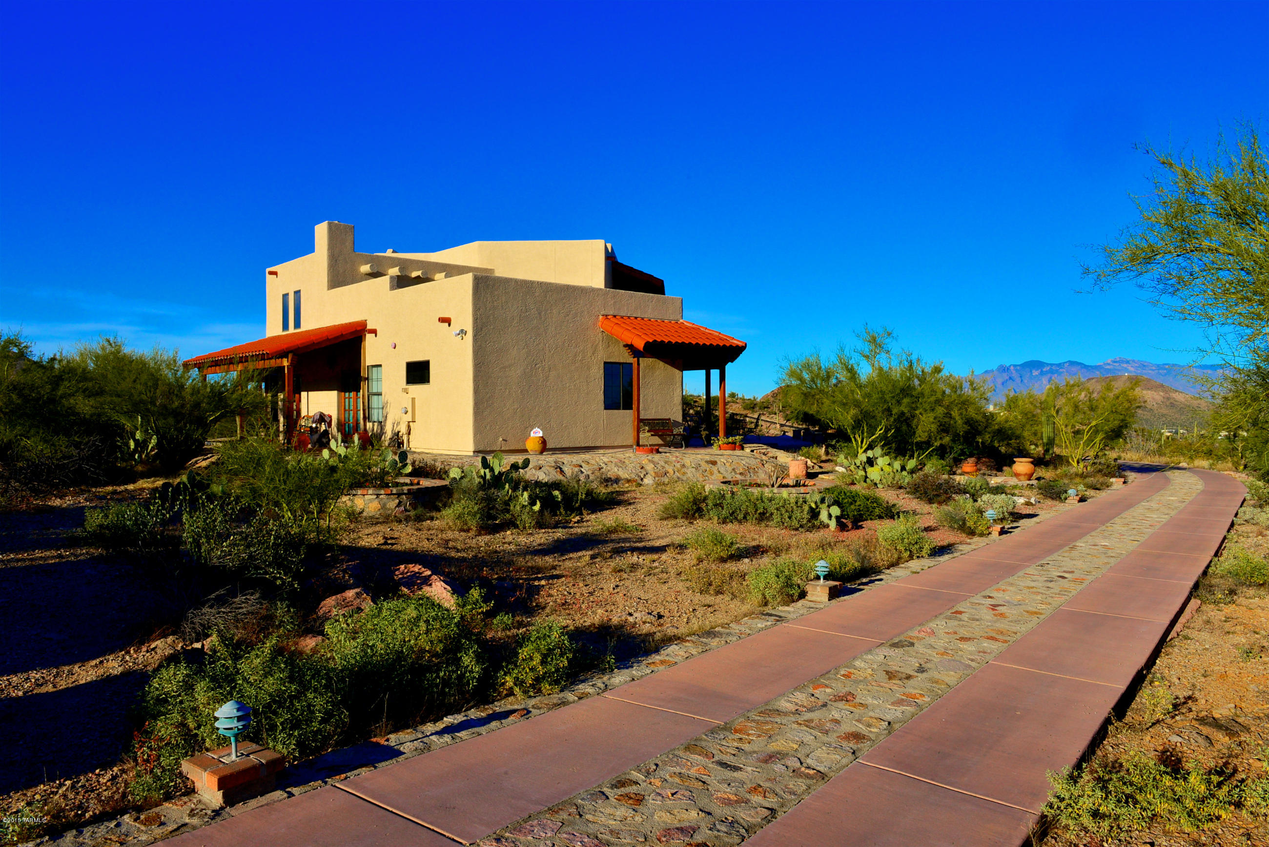 3155 W Mockingbird Lane