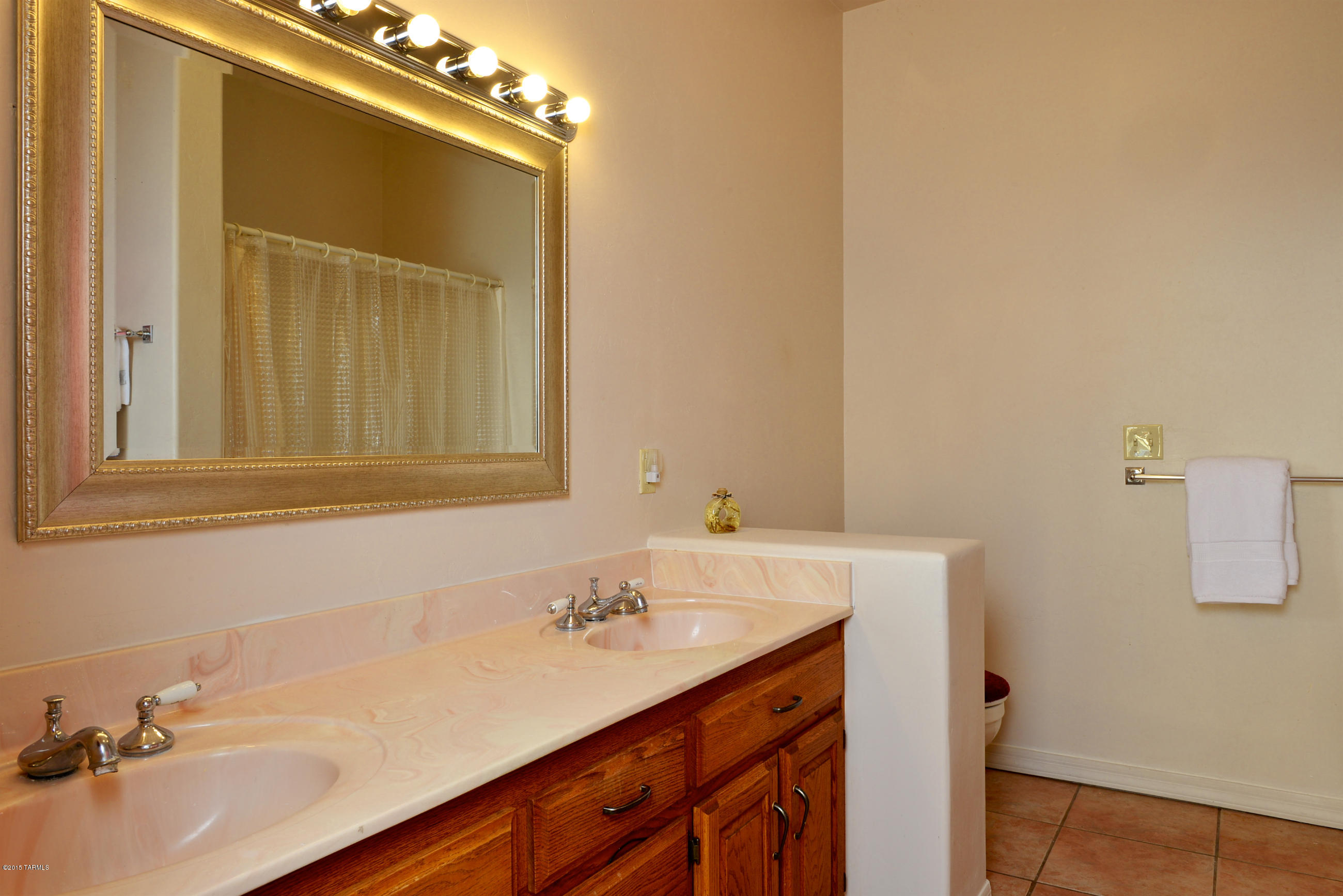 3155 W Mockingbird Lane