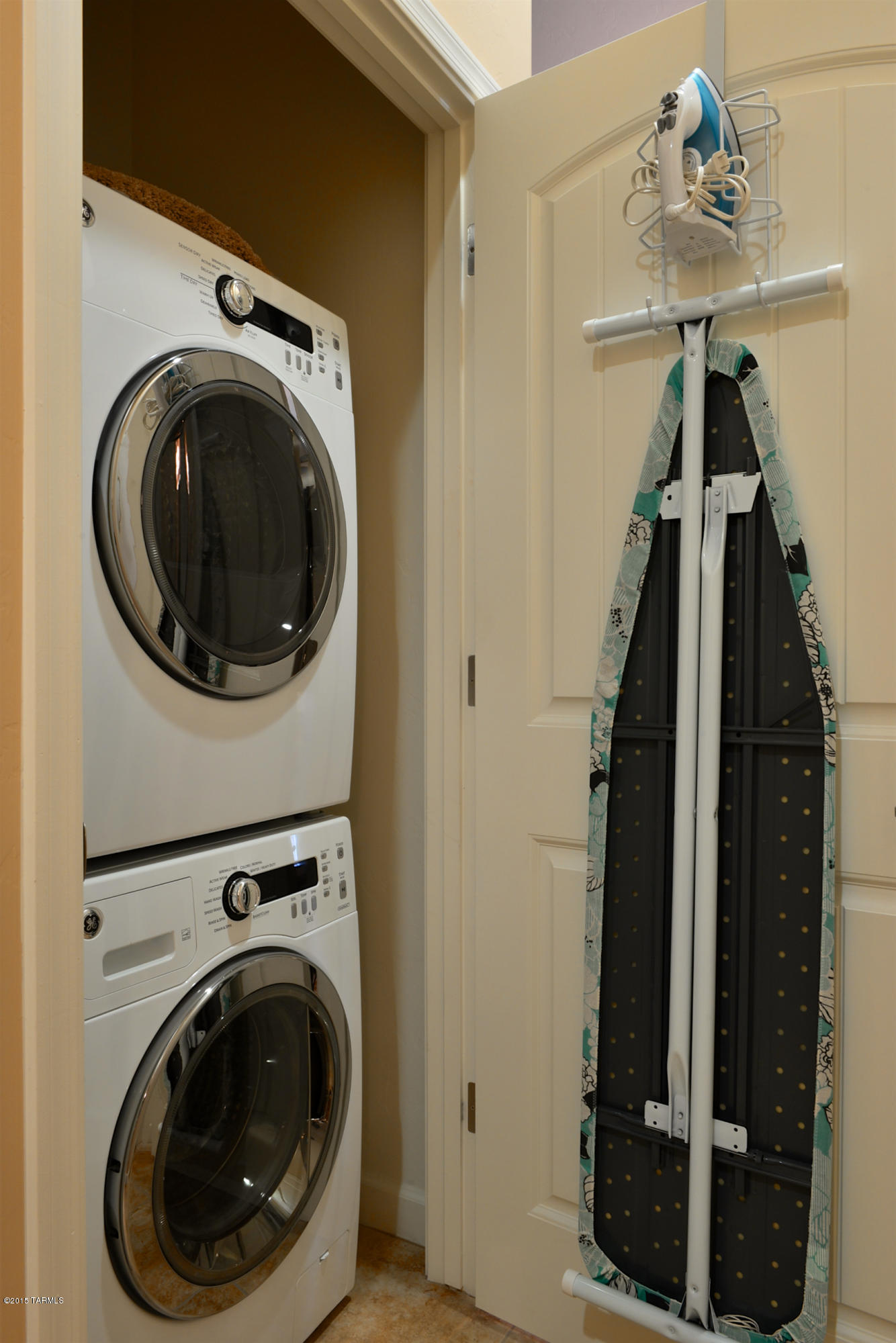 4710 W Sunrise Shadow Court