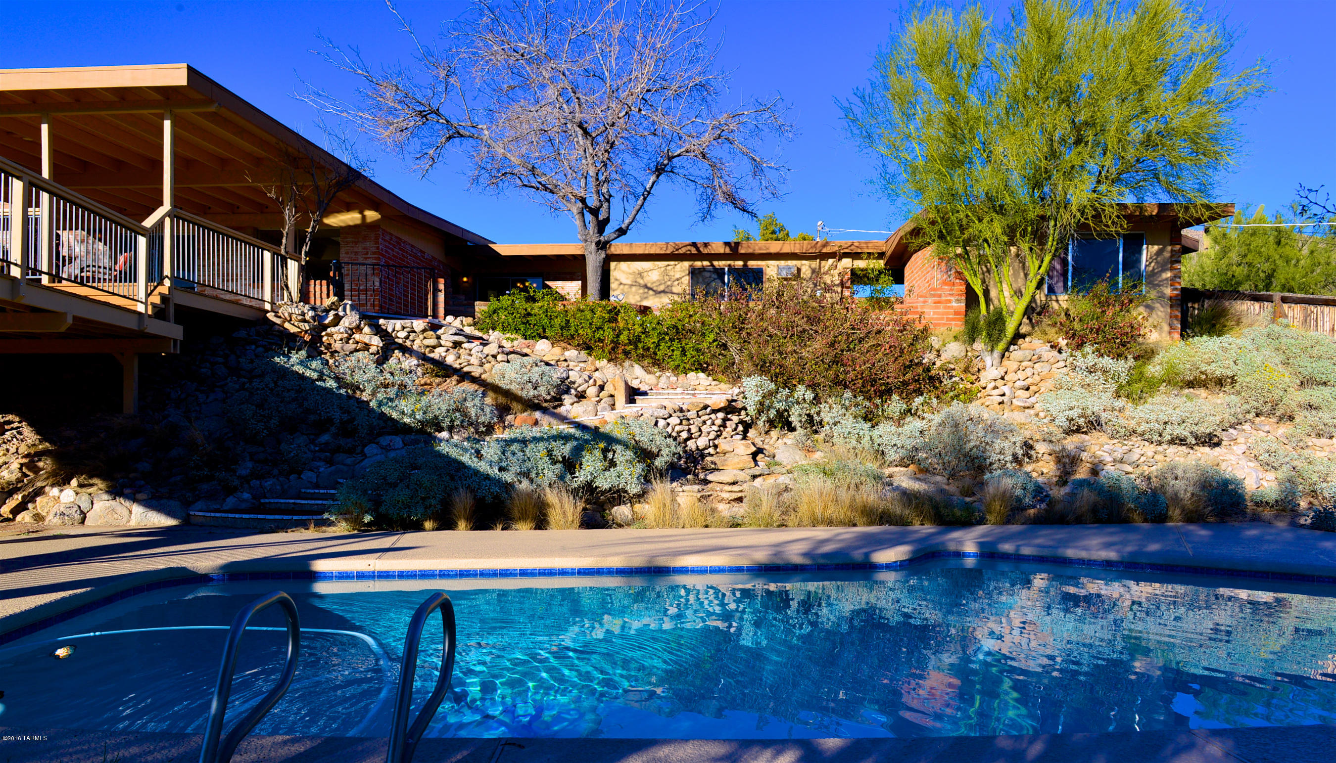 314 E Cambridge Drive