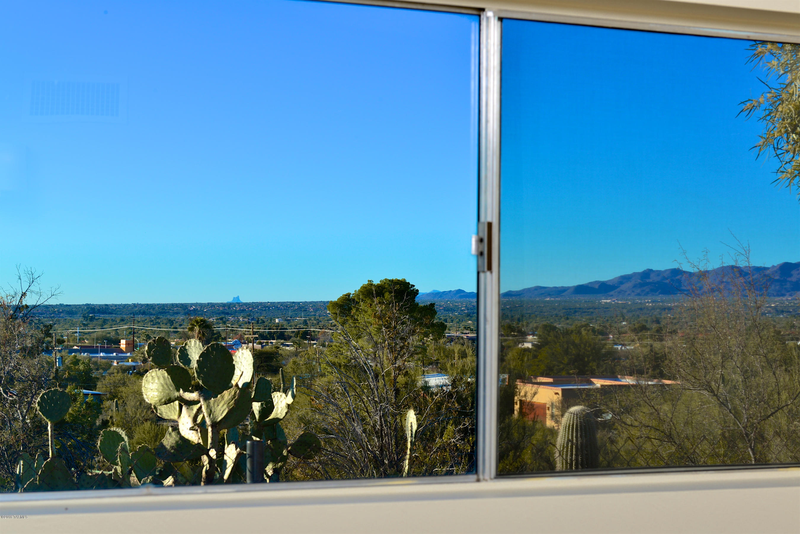 314 E Cambridge Drive