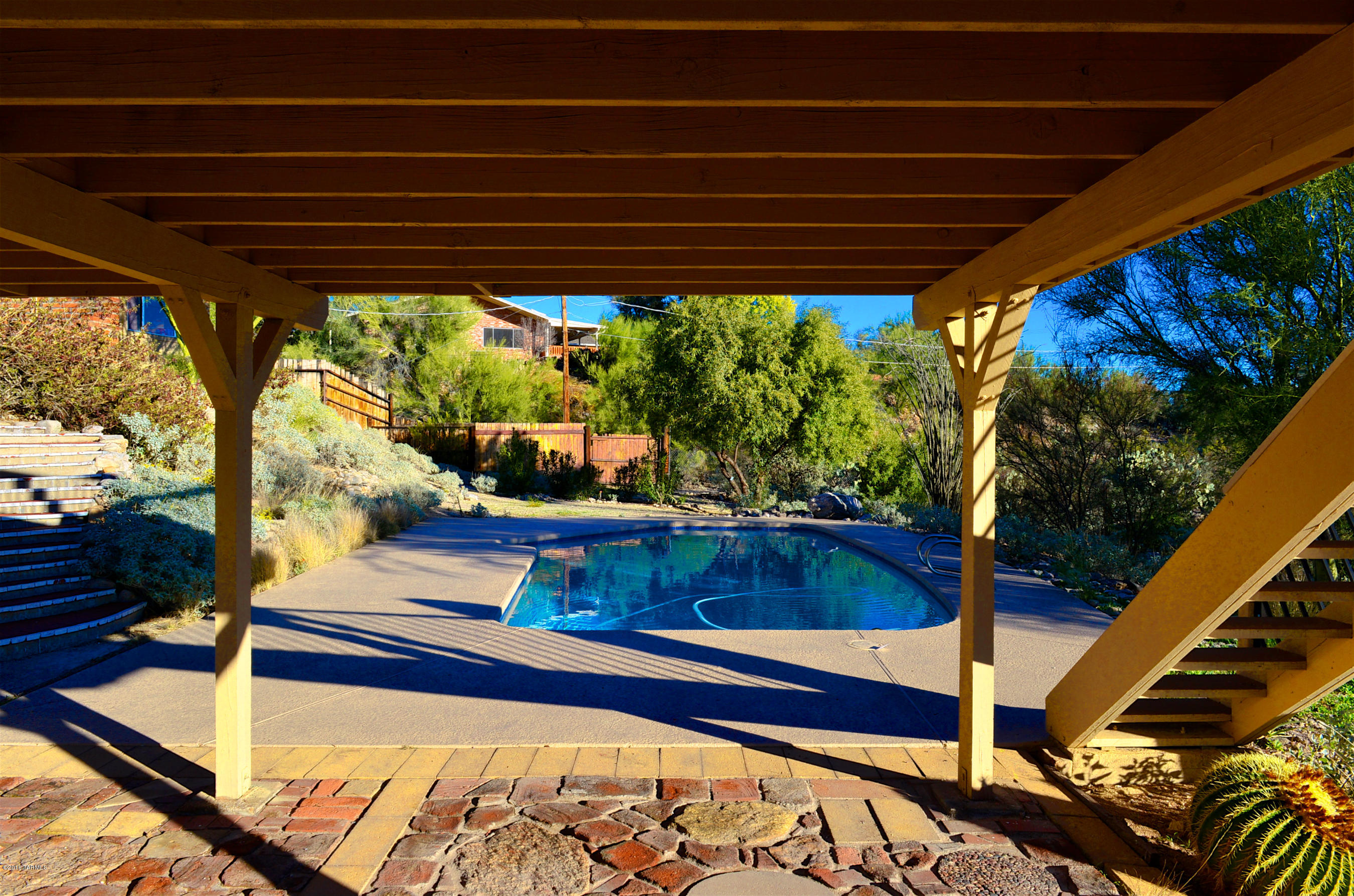 314 E Cambridge Drive