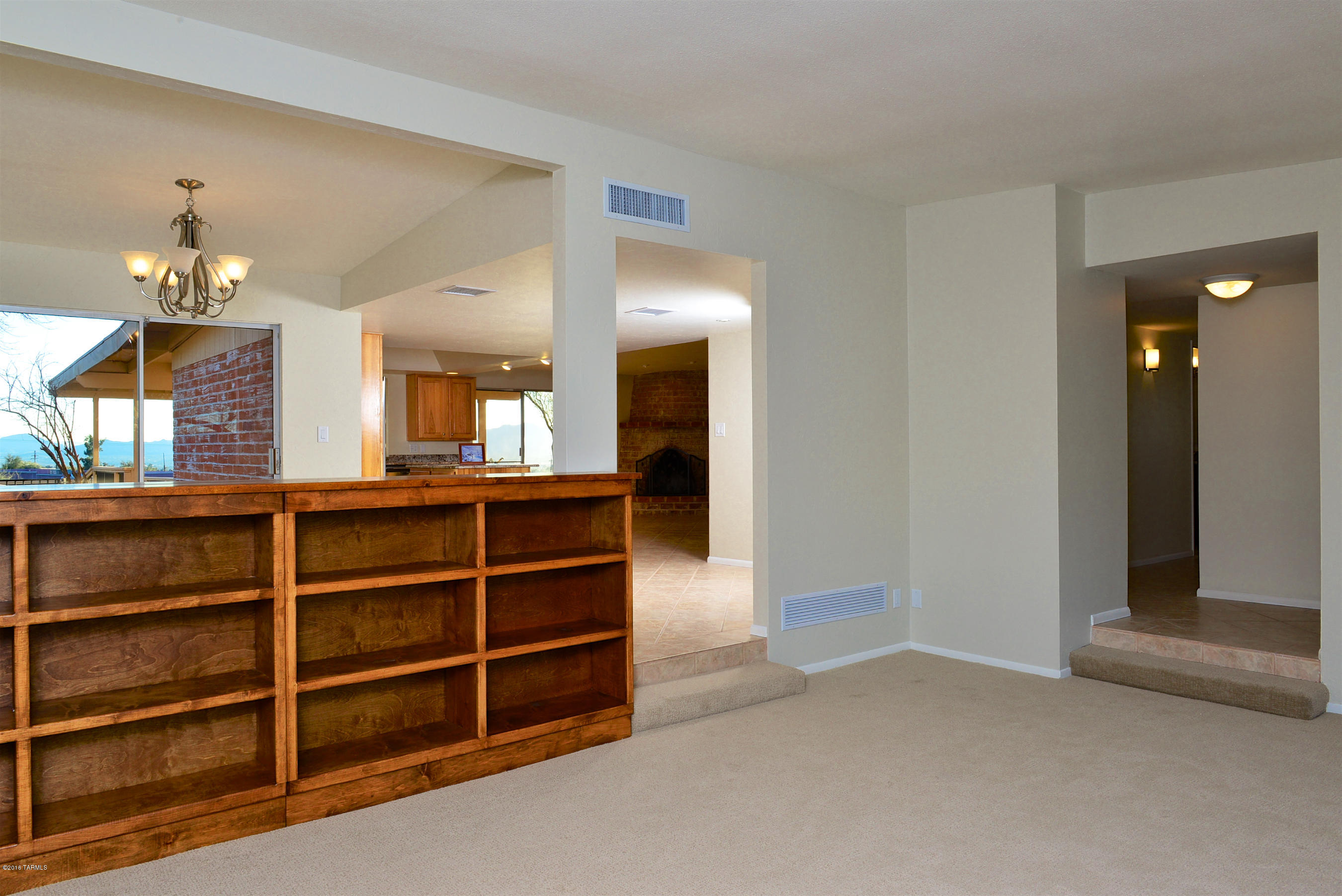 314 E Cambridge Drive