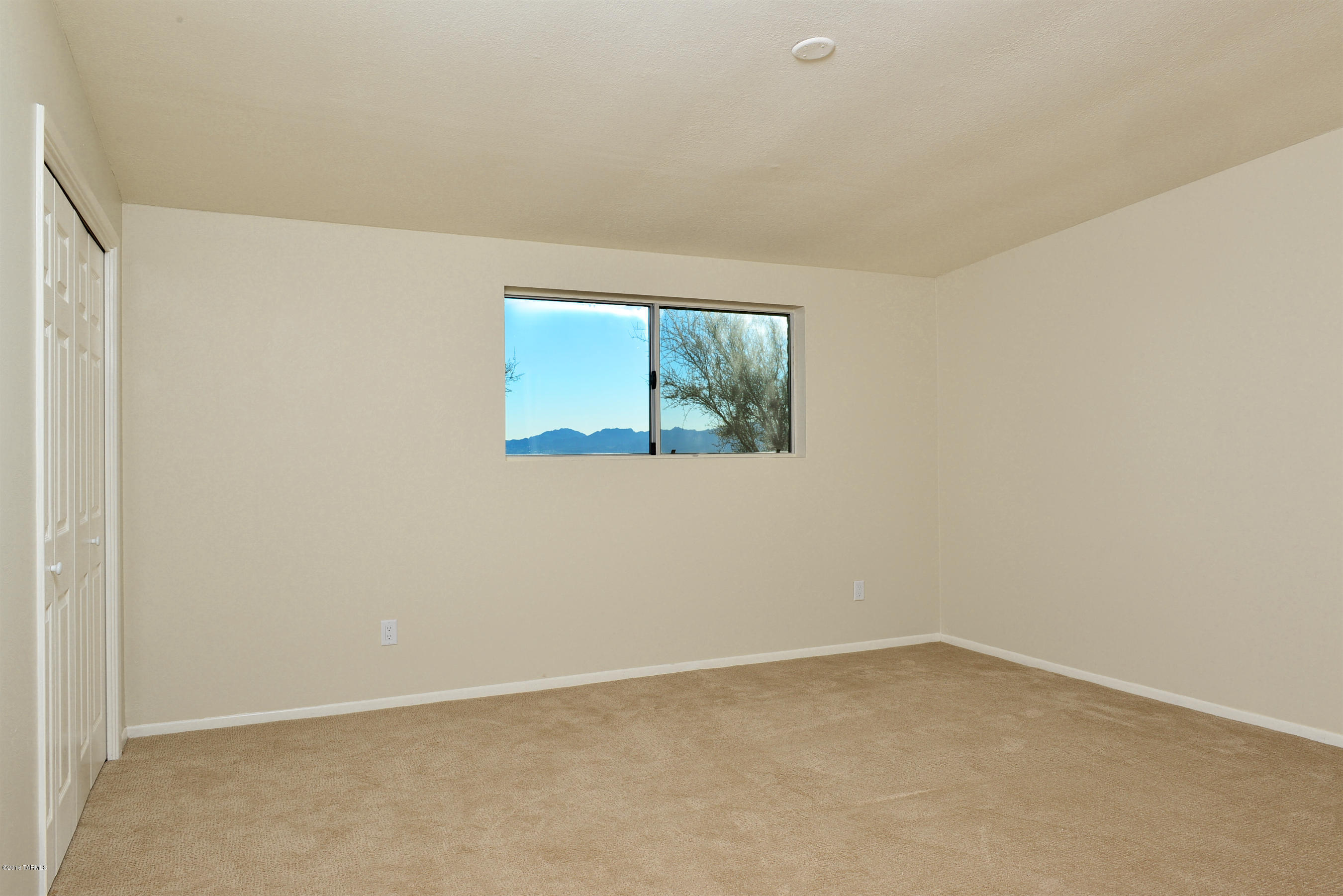 314 E Cambridge Drive