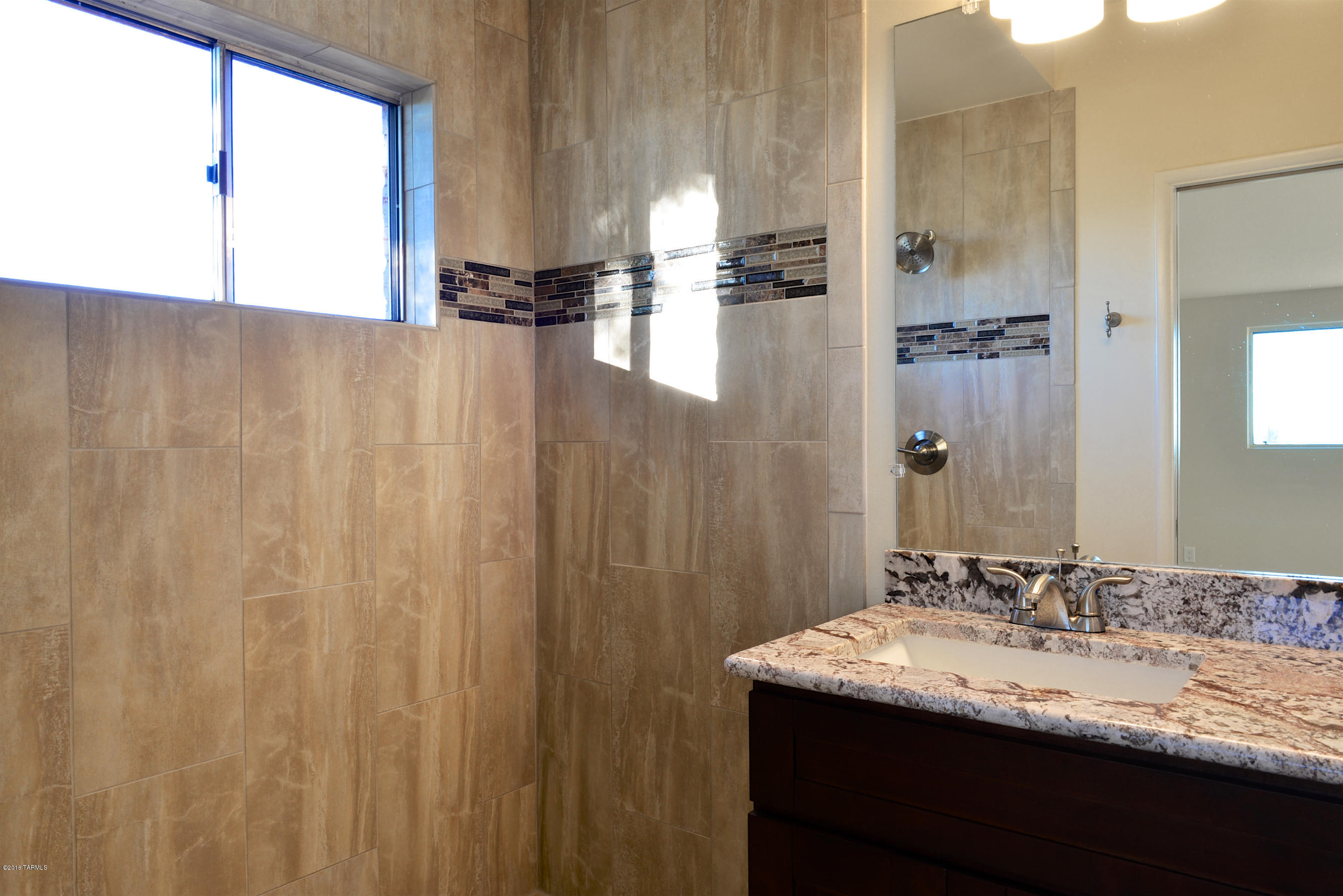 314 E Cambridge Drive