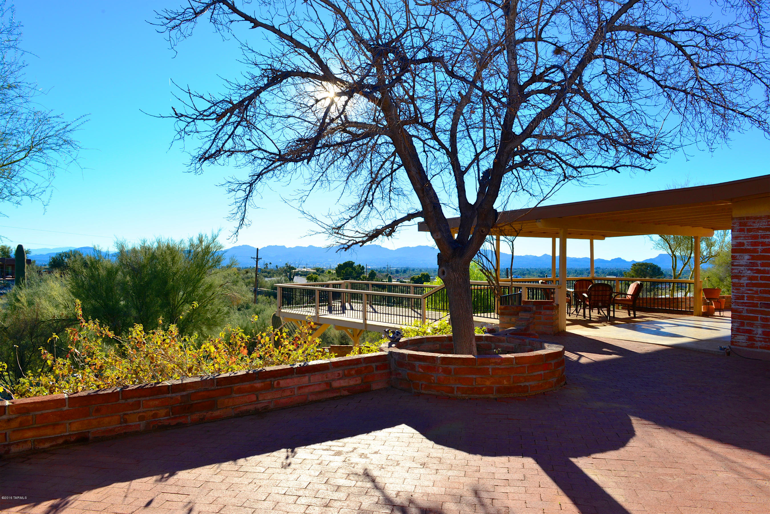 314 E Cambridge Drive