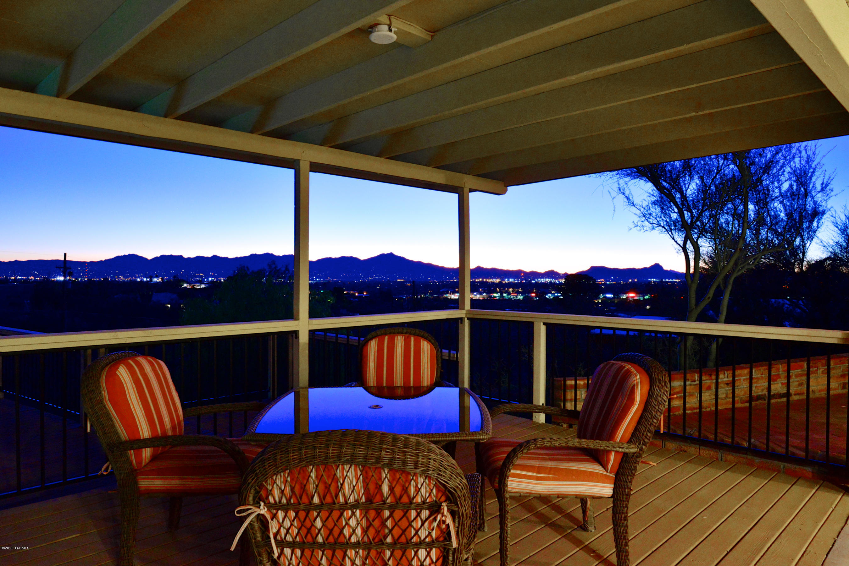 314 E Cambridge Drive