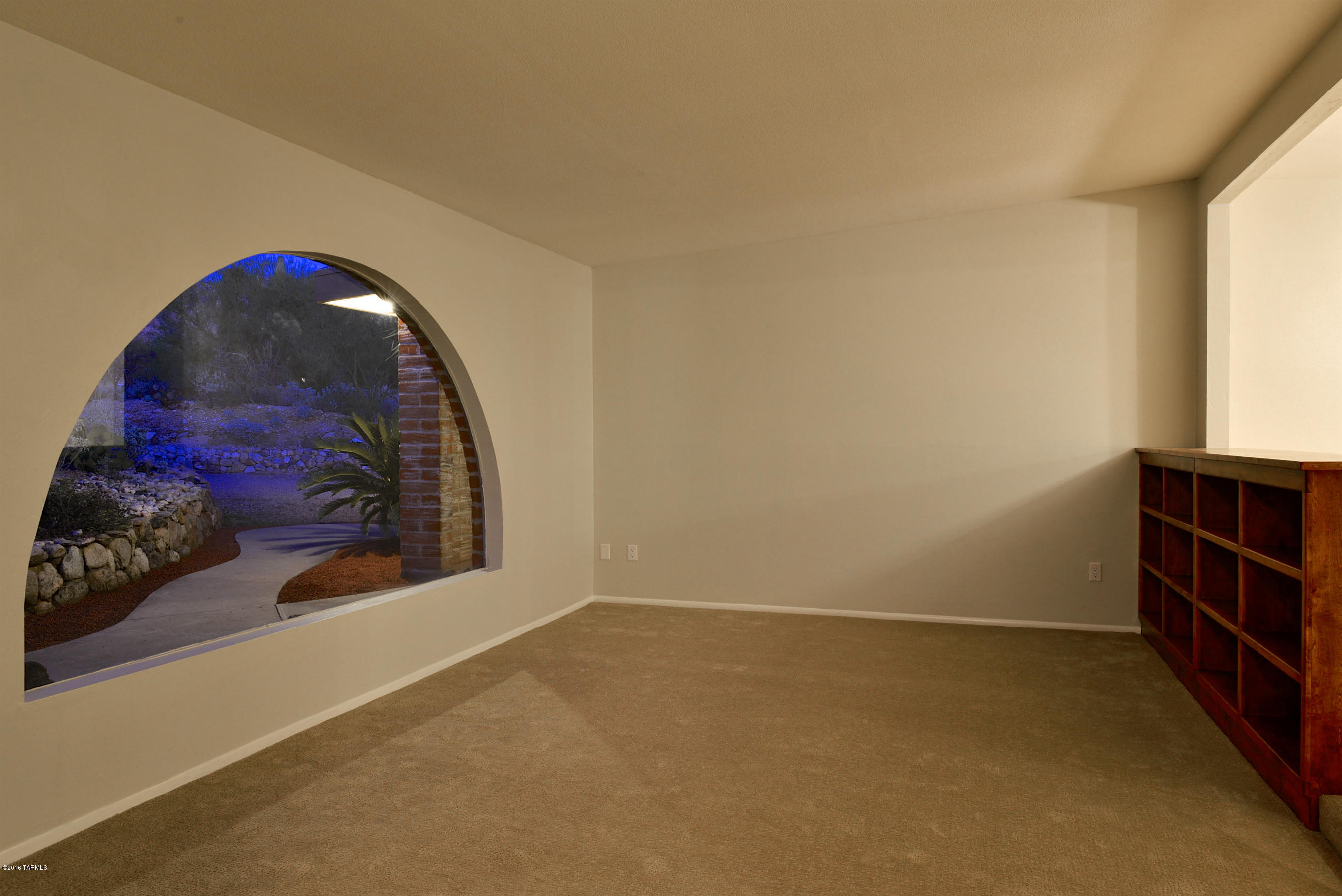 314 E Cambridge Drive