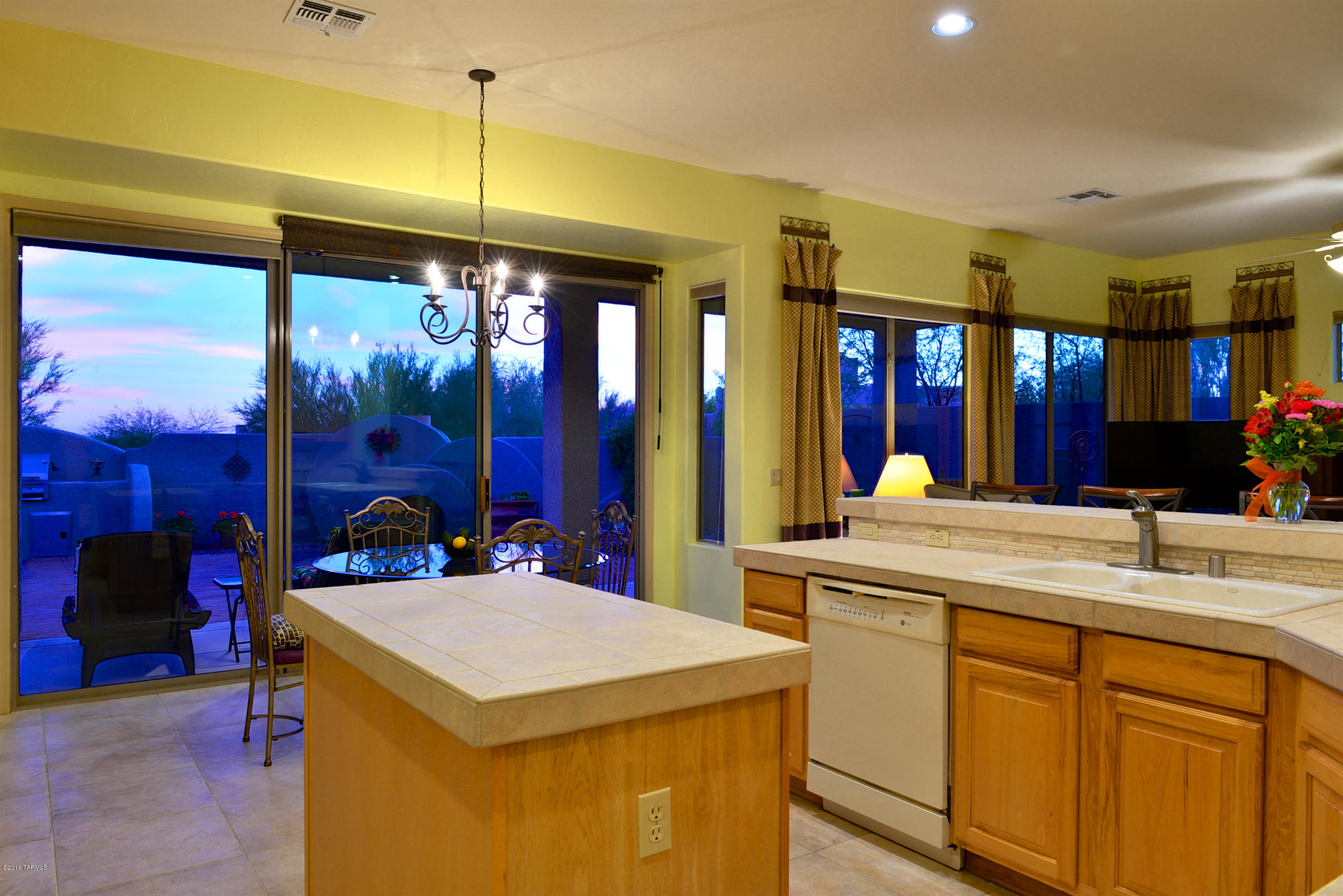 11814 N Mountain Laurel Place