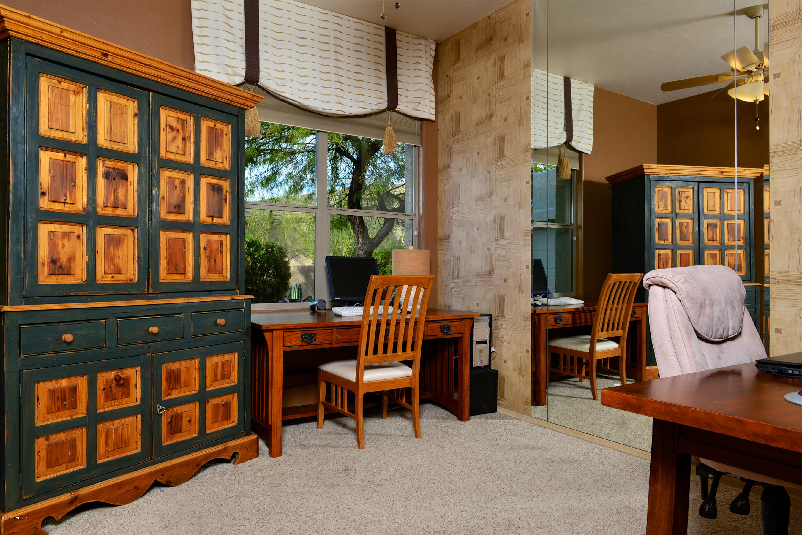 11814 N Mountain Laurel Place