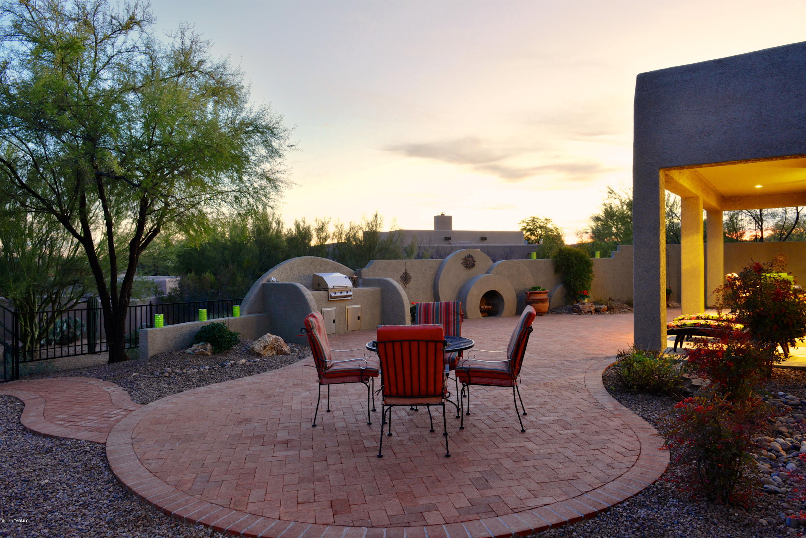 11814 N Mountain Laurel Place