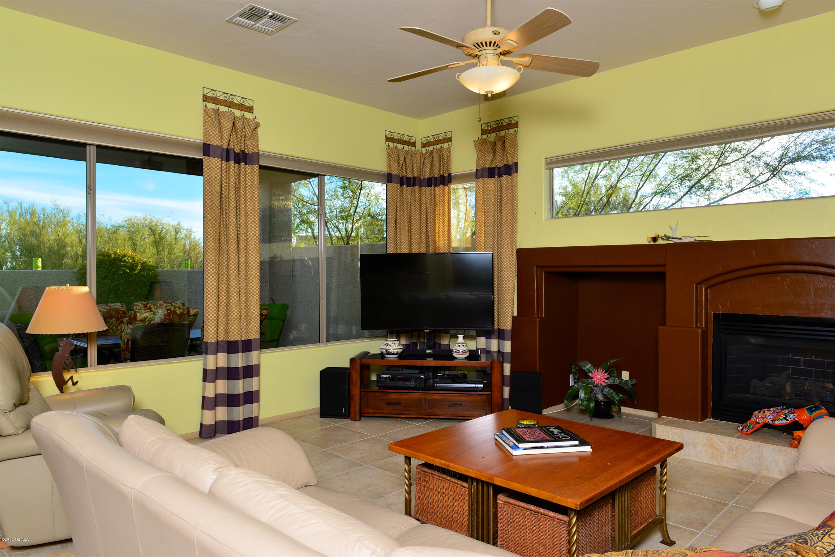 11814 N Mountain Laurel Place