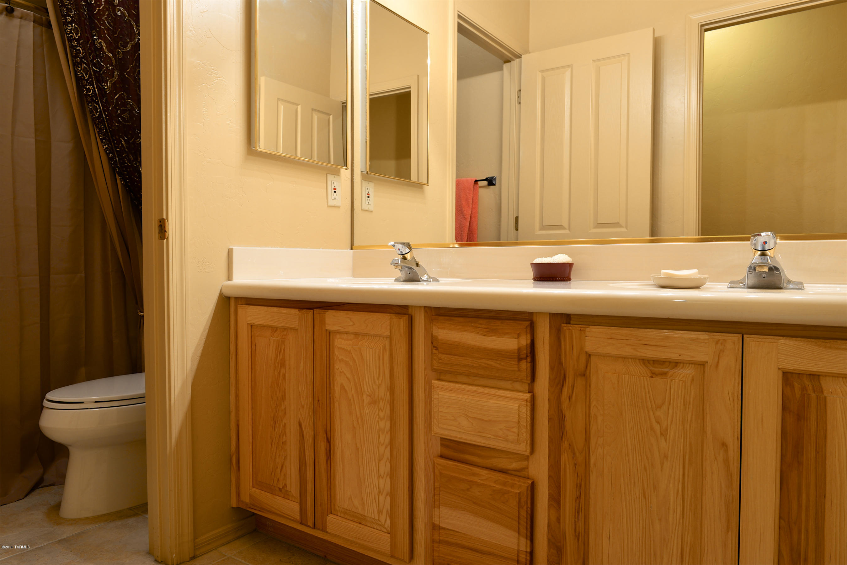 11814 N Mountain Laurel Place