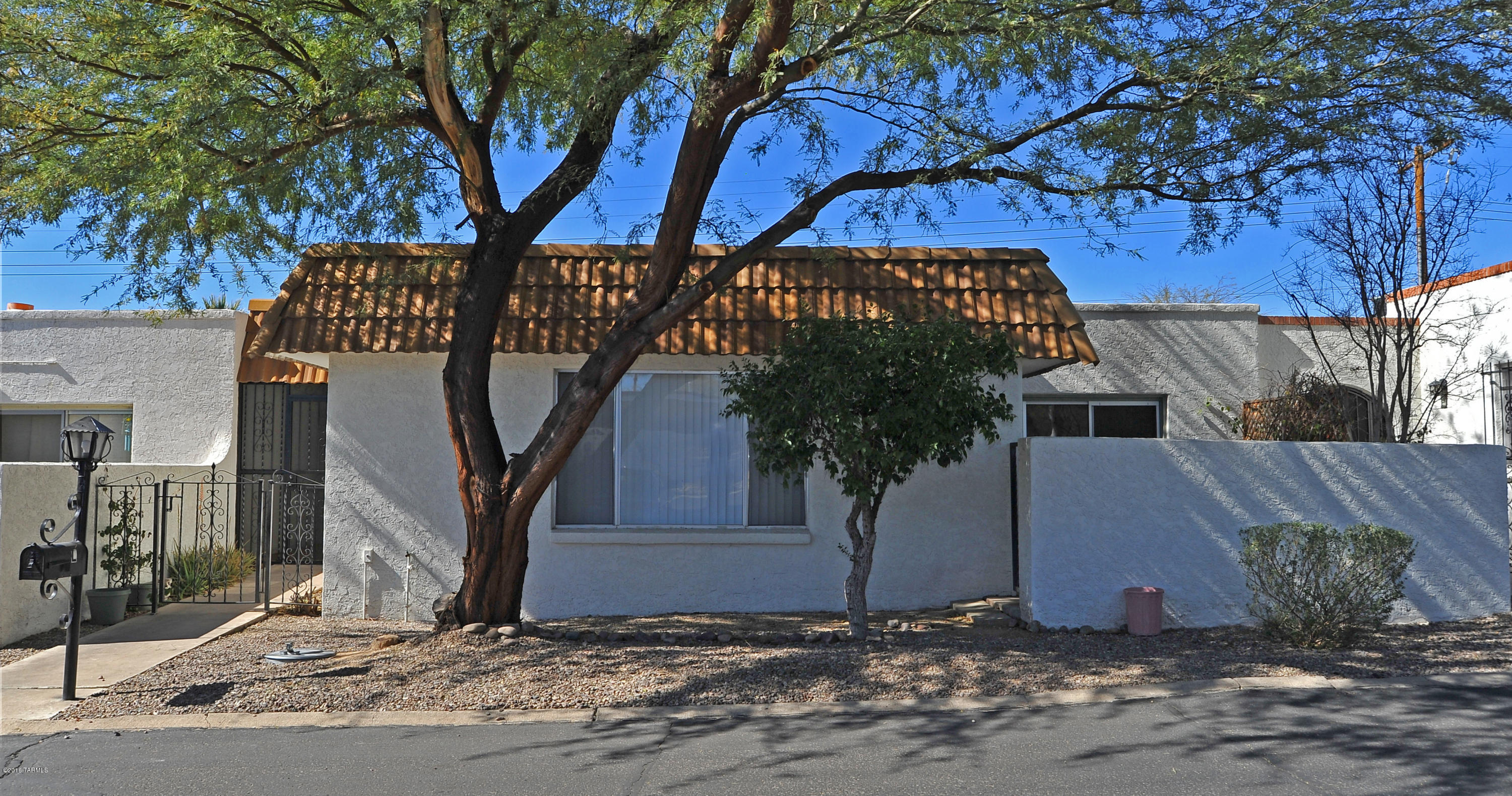 600 E River Road Unit: L