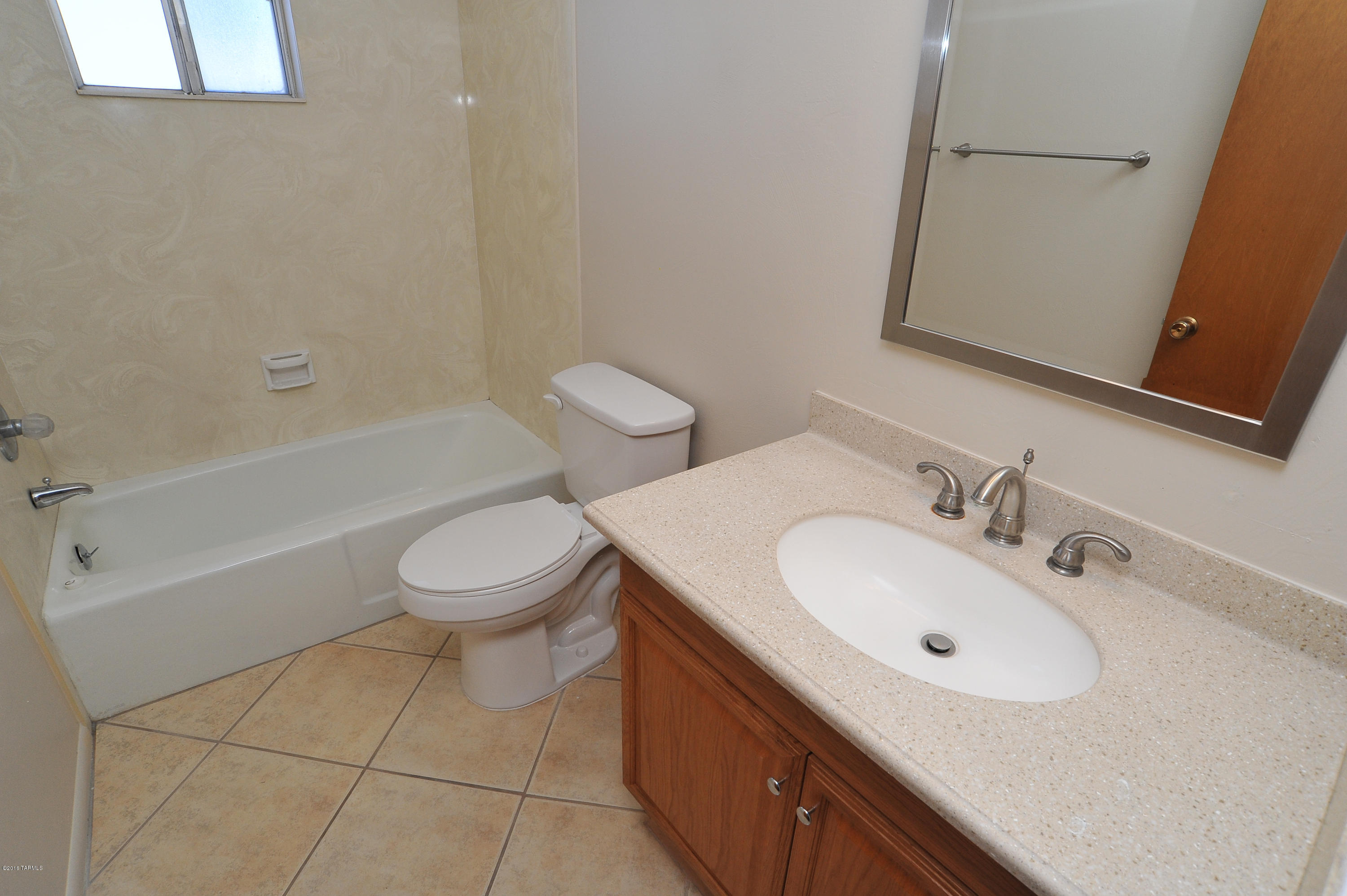 600 E River Road Unit: L